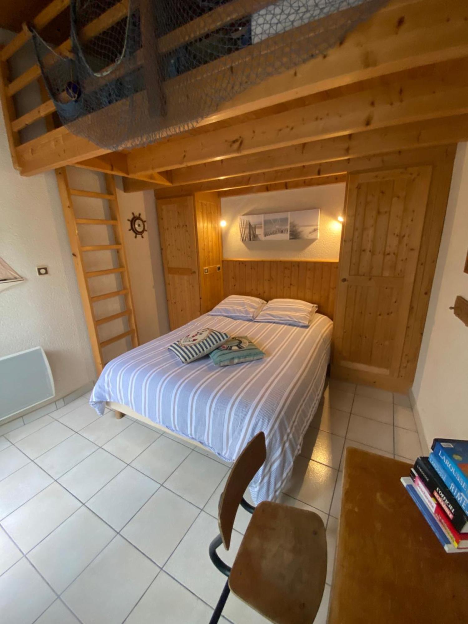 La Maison Des Vacances Chez Genevieve & Norbert 6 A 8 Personnes Les Sables-d'Olonne Bagian luar foto